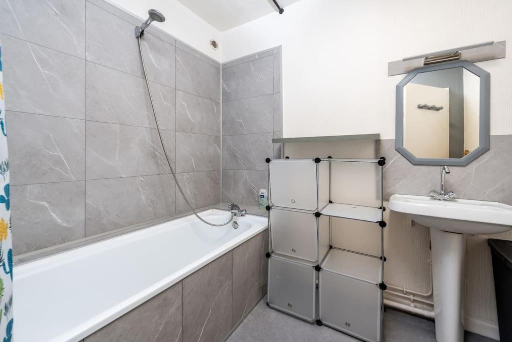 דירות אמיינס Duplex Cosy Et Contemporain Avec Parking Prive מראה חיצוני תמונה